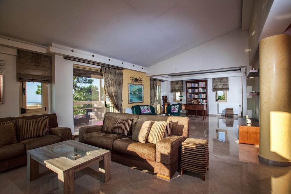Palladio Luxury Villa With Amazing View Roussospítion 外观 照片